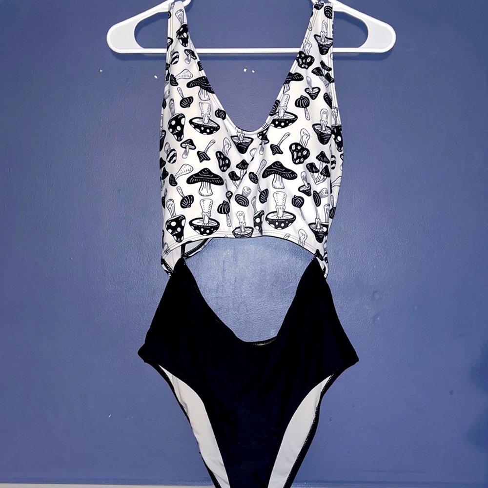 One-Piece Black and White Mushroom Bathing Suit Open Back Size L